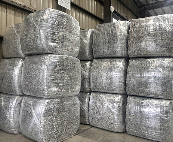 Solution de compression à haut rendement pour les entreprises japonaises de recyclage de PET