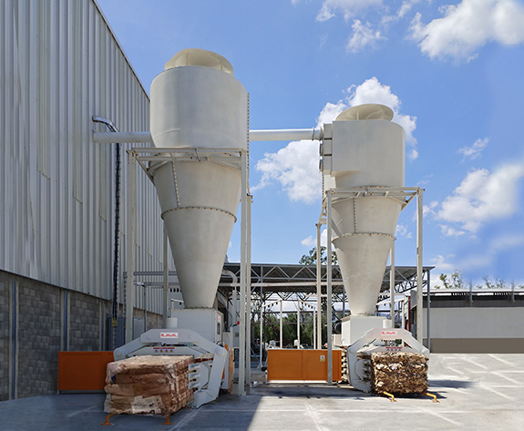 Système d'élimination entièrement automatique des déchets pour les usines de cartons mexicaines