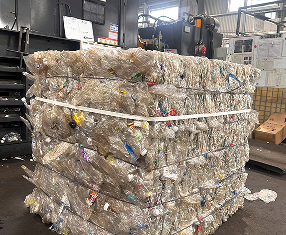 Solution de compression à haut rendement pour les entreprises japonaises de recyclage de PET